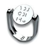 spinner ring with a hidden message element
